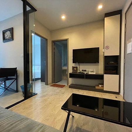 The Base Pattaya Aparthotel Bagian luar foto